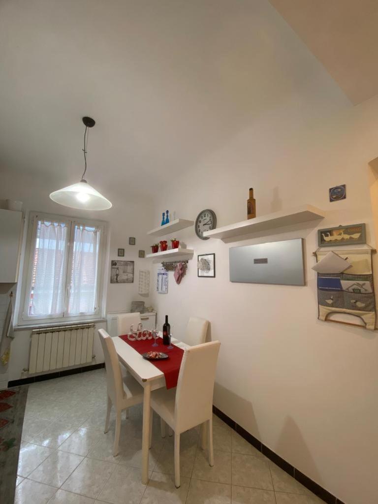 Glitter Home لا سبيتسْيا المظهر الخارجي الصورة